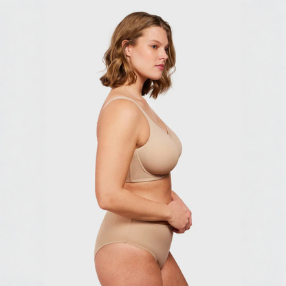 CloudEase™ | Für eine schlankere Silhouette, ohne die Brust abzuflachen